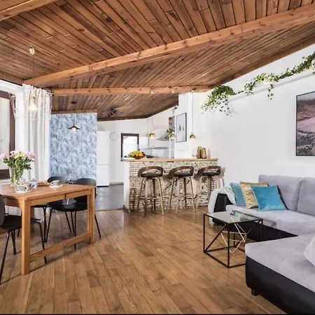 Appartamento New Multiapart In Paris Parigi